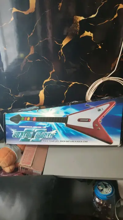 Guitarra eléctrica de juguete Guitar Mania - miniatura 3