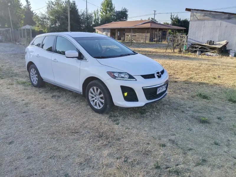 Mazda CX-7 SUV Blanco en Buen Estado - 3