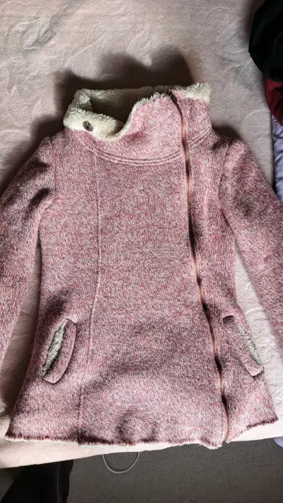 Abrigo rosado jaspeado con chiporro talla M - miniatura 2