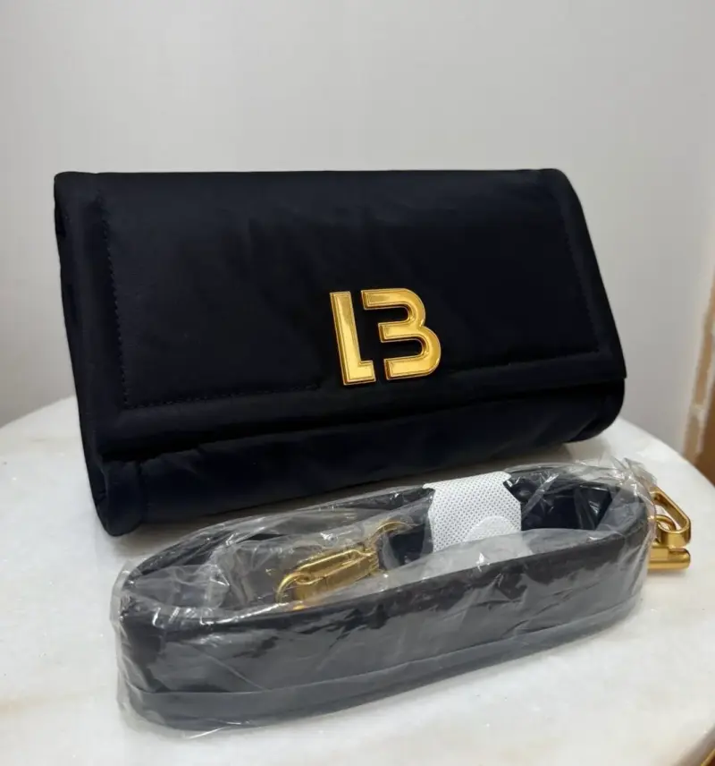 Cartera negra Bimba y Lola