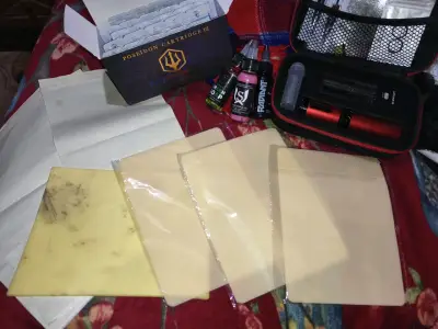 Kit de Tatuaje Inalámbrico con Tintas y Agujas - miniatura 5