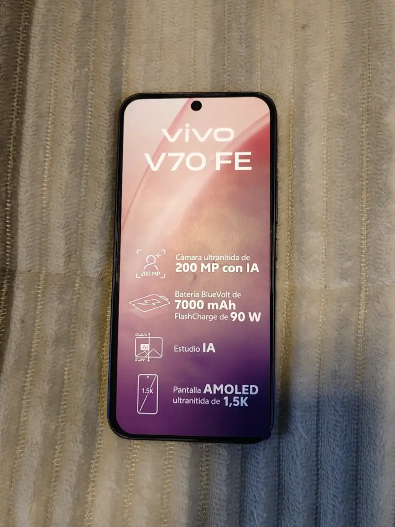 Smartphone Vivo V70 FE con cámara de 200 MP - 4