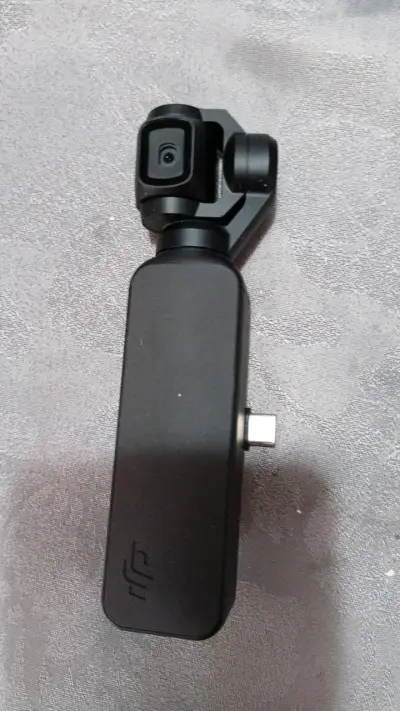 Cámara portátil DJI Osmo Pocket con estabilizador - miniatura 2