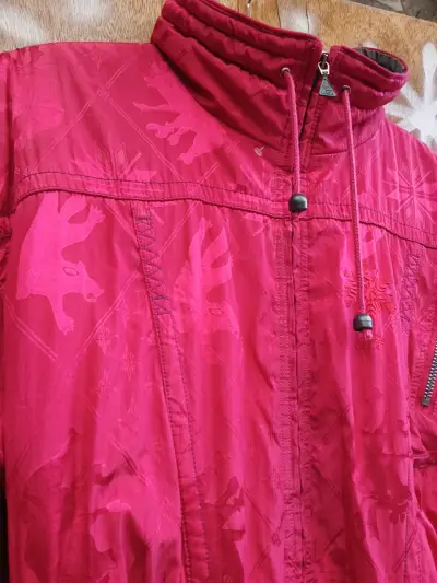 Enterito de nieve rojo para mujer con cinturón - miniatura 2