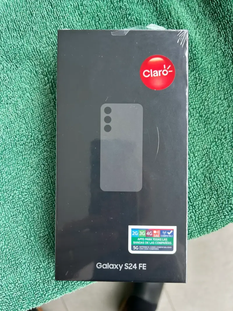 Samsung Galaxy S24 FE nuevo con Claro - 1