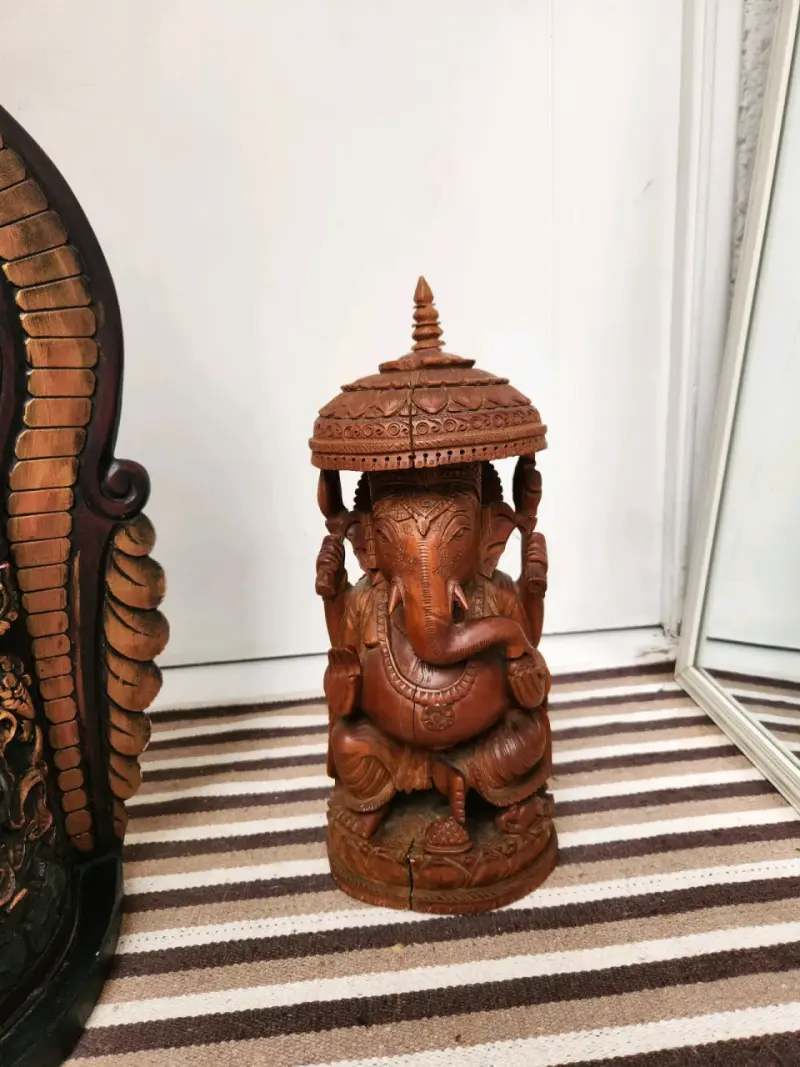 Figura tallada de Ganesha - 2