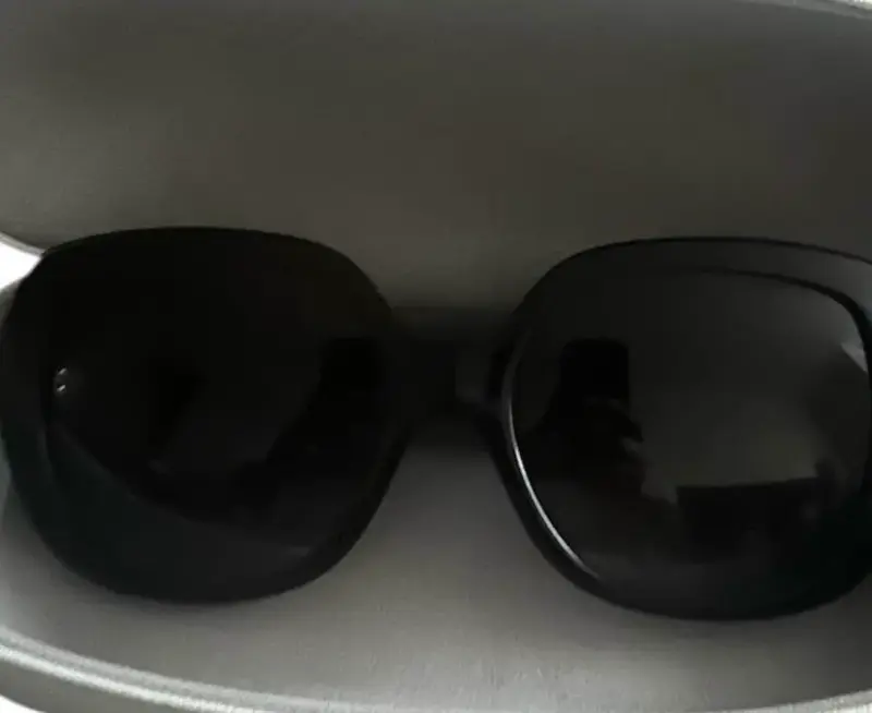 Gafas de Sol Michael Kors Negras con Estuche - 1