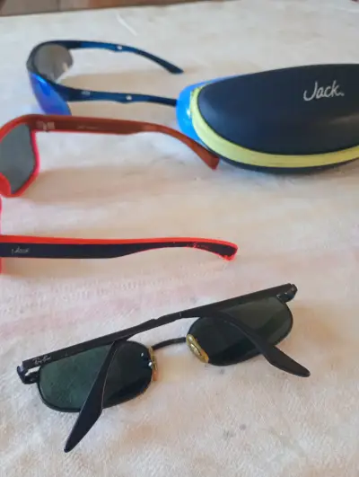 Set de Gafas de Sol Jack con Estuche Ray ban vinta - miniatura 2