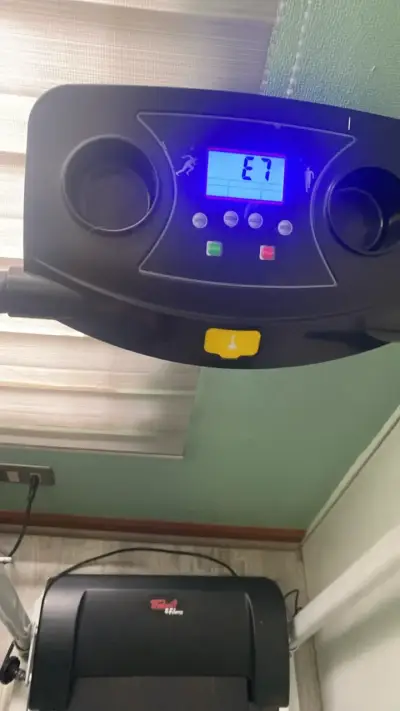 Caminadora eléctrica plegable con pantalla LED - miniatura 4
