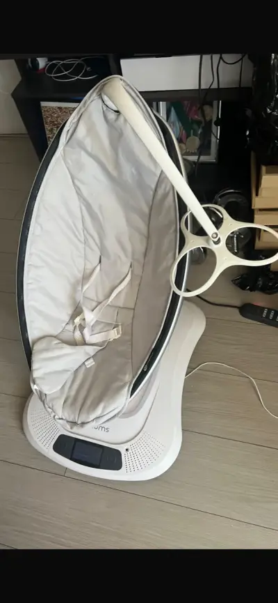 Silla mecedora eléctrica 4moms para bebé - miniatura 1
