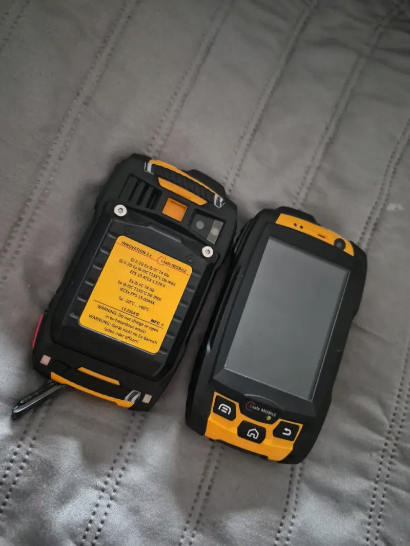Teléfono resistente i.safe Mobile Innovation 2.0 - 1