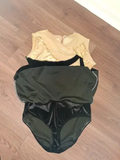 Vestido de baile dorado y negro con lentejuelas - miniatura 3
