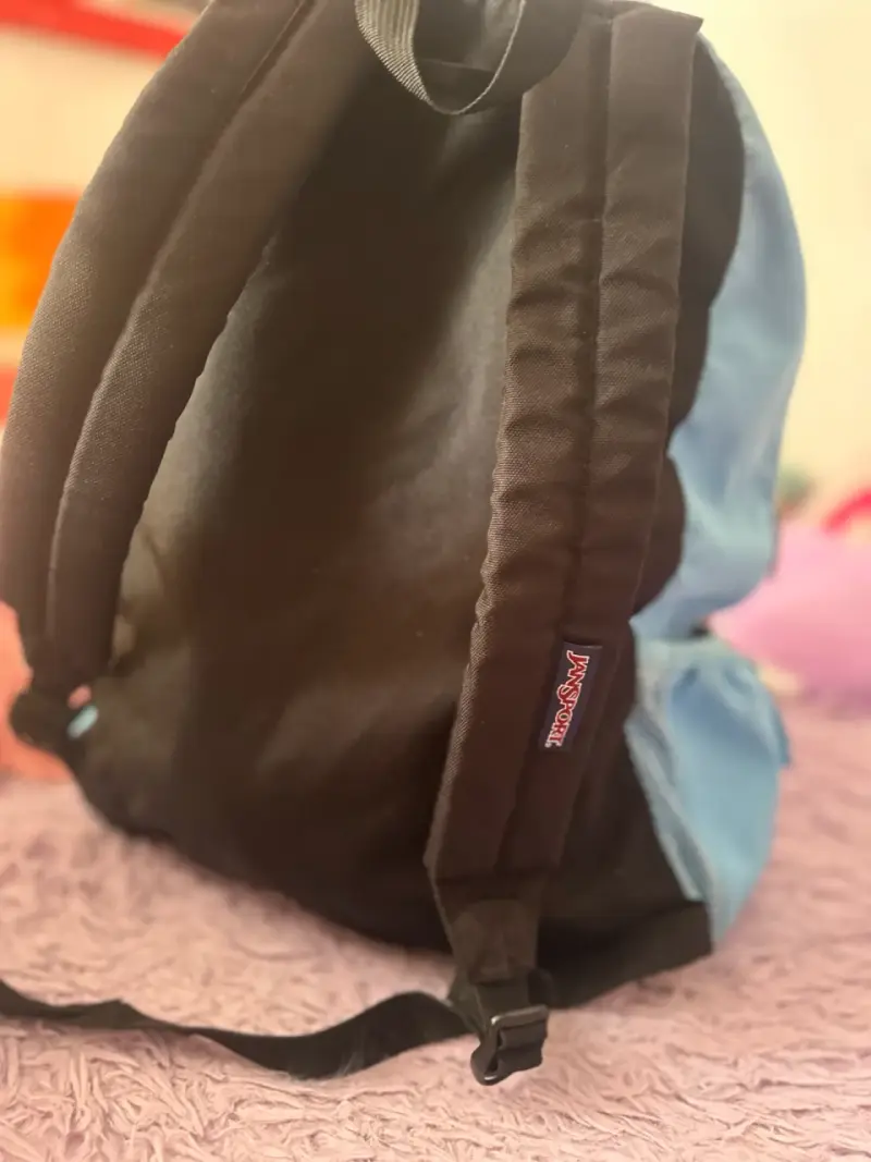 Mochila Jansport azul claro en buen estado - 2