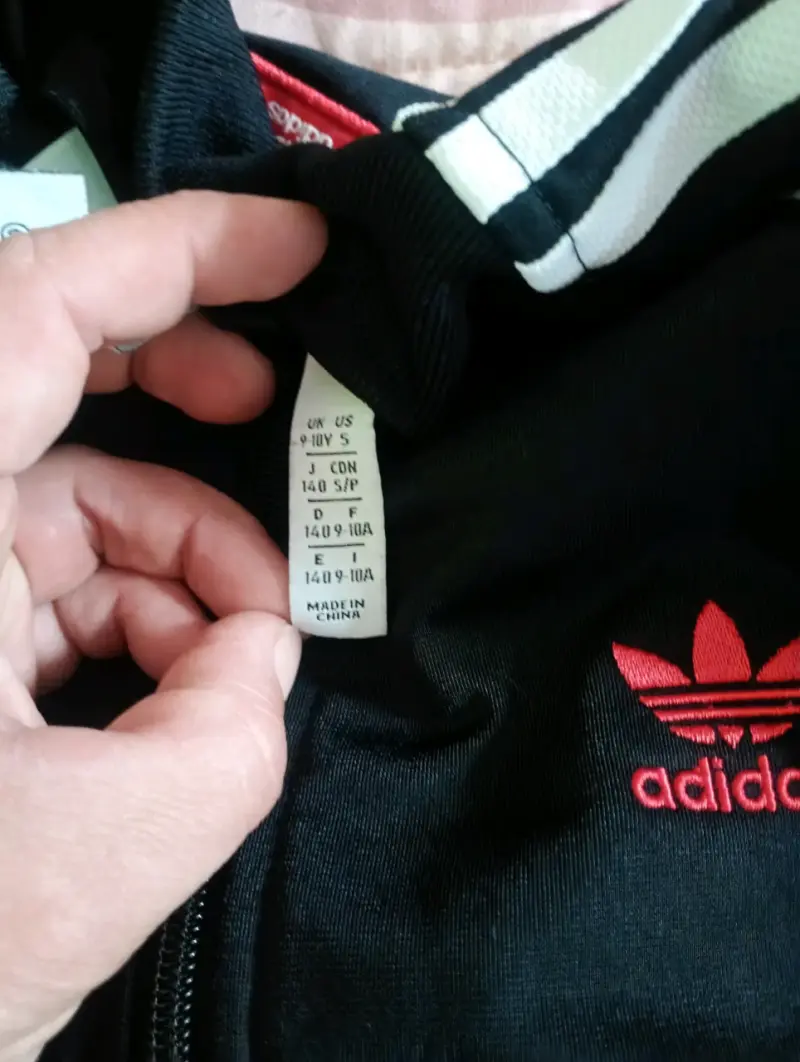 Chaqueta Adidas Disney para niños, negra - 1