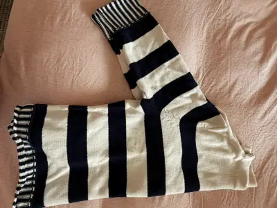 Sweater Zara talla xs-s oversize - miniatura 1