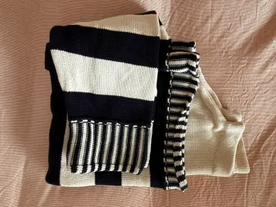 Sweater Zara talla xs-s oversize - miniatura 2