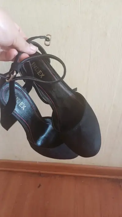 Zapatos de tacón negro Index con correa - miniatura 4