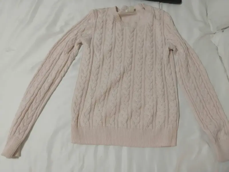 Suéter de punto trenzado color crema para mujer - 2