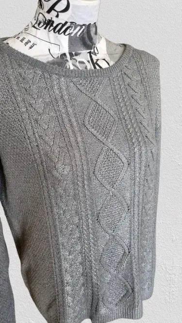Suéter gris de punto para mujer - 2
