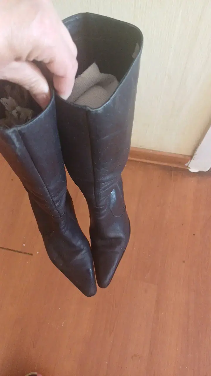Botas de cuero negras de tacón alto - 2