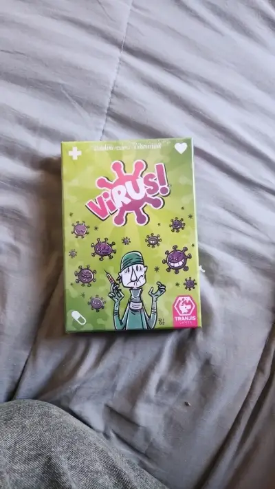 Set de juegos de cartas divertidos para toda la familia - miniatura 2