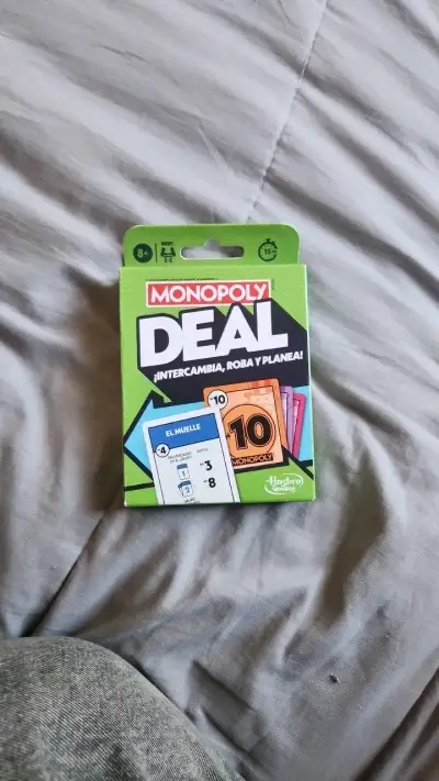 Set de juegos de cartas divertidos para toda la familia - miniatura 4