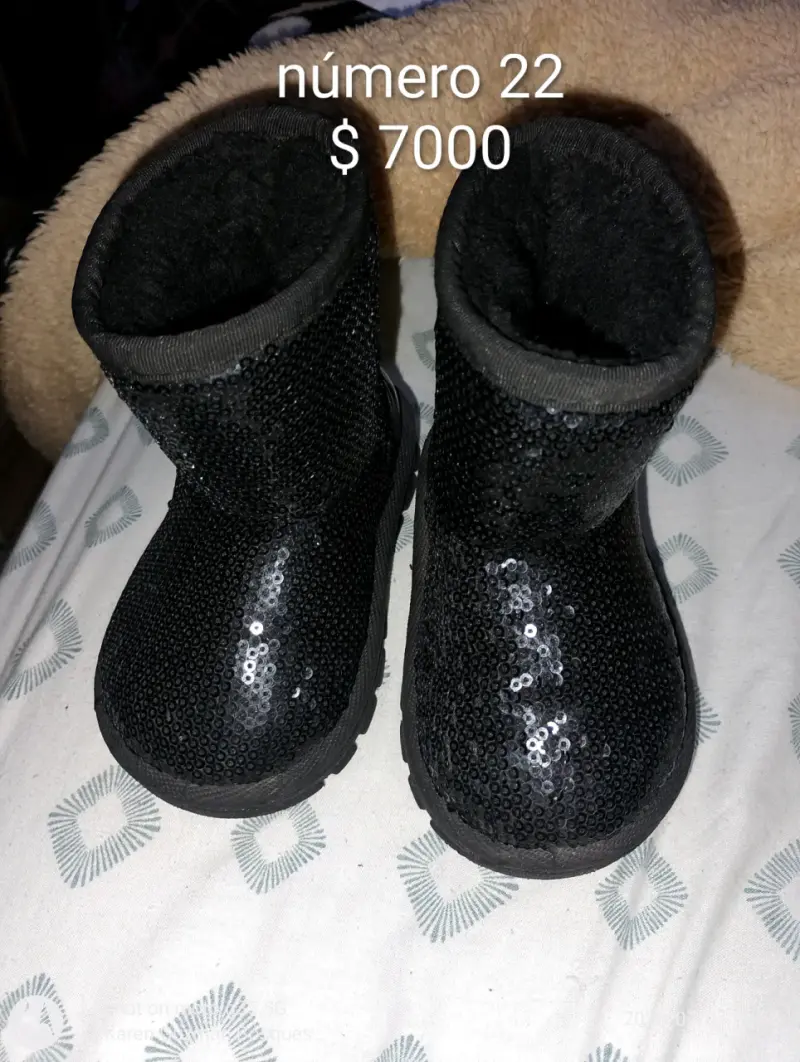 Botas negras con lentejuelas para niña número 22 - 1