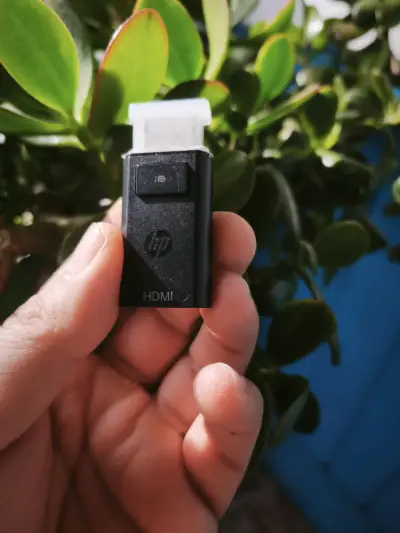 Adaptador HP DisplayPort a HDMI - miniatura 1