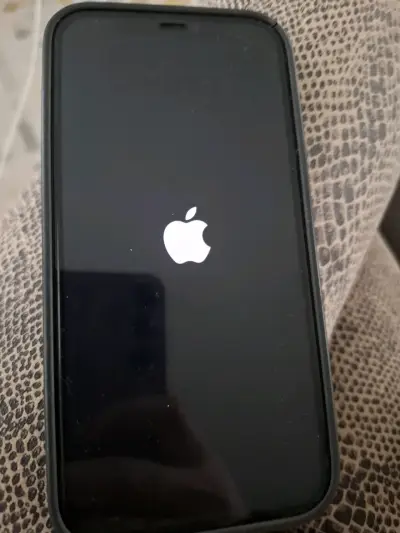 iPhone 12 de 64GB en buen estado - miniatura 1