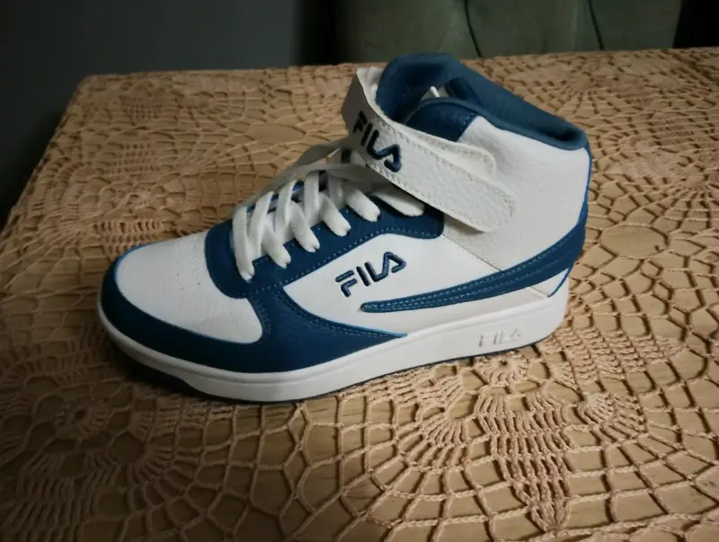 Zapatillas deportivas Fila blancas y azules - 3