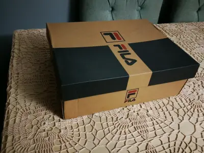Zapatillas deportivas Fila blancas y azules - miniatura 5