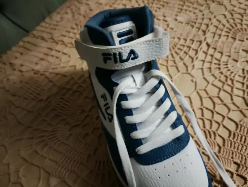 Zapatillas deportivas Fila blancas y azules - 6