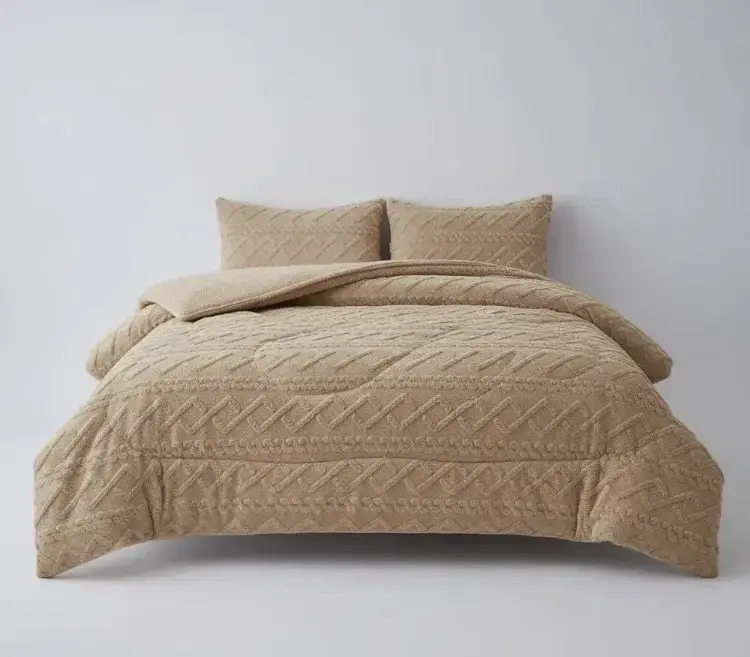 Cubre cama beige texturizado King - 1