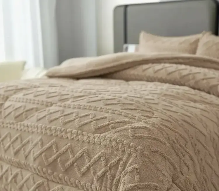 Cubre cama beige texturizado King - 2