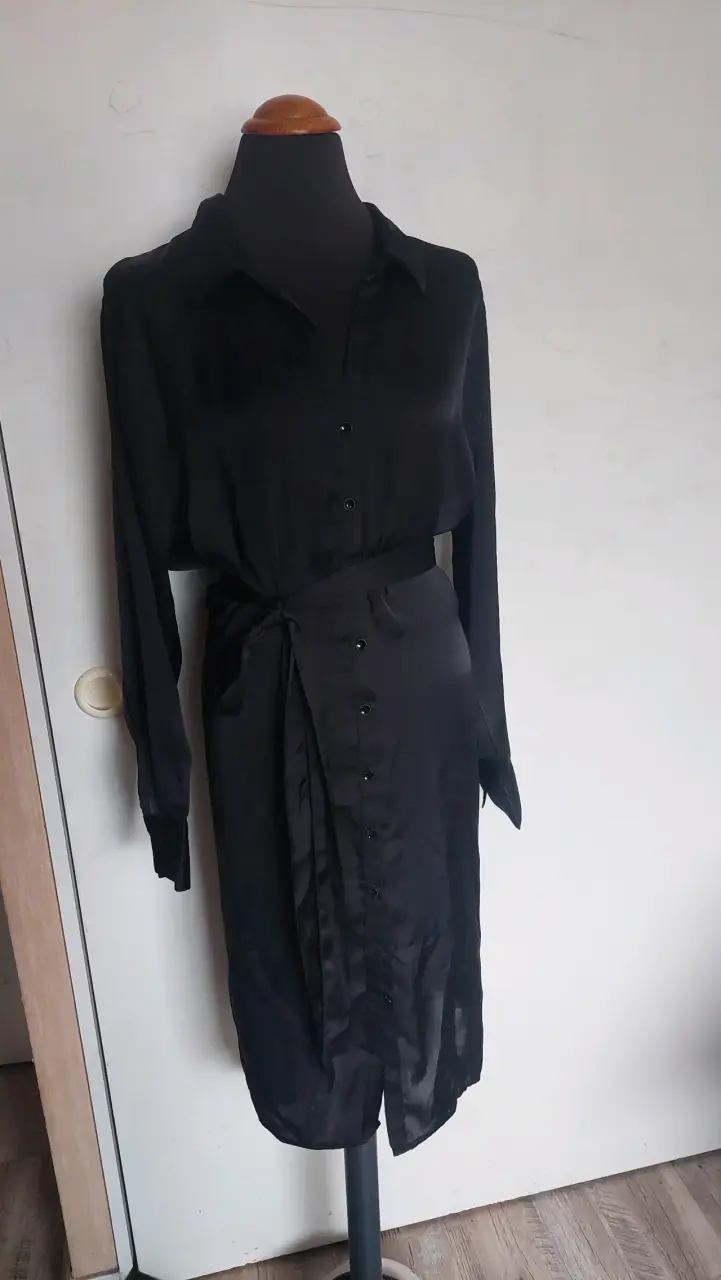 Vestido camisero negro