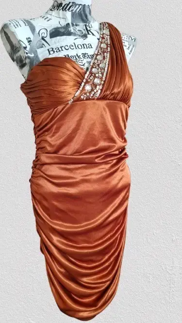 Vestido de fiesta asimétrico color cobre - 2