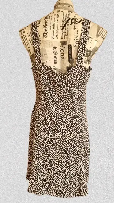 Vestido corto estampado blanco y negro - 3