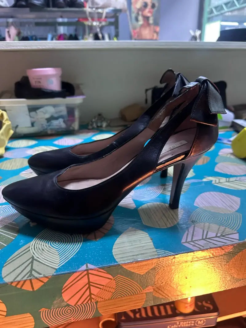 Zapatos de tacón alto negros elegantes - 2