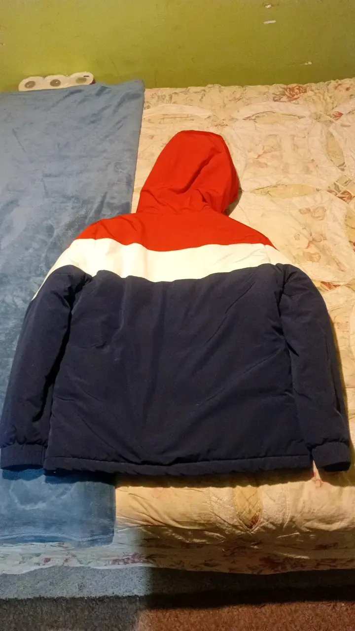 Chaqueta de invierno tricolor con capucha - 2