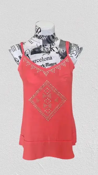 Polera sin mangas coral con diseño de diamantes - miniatura 1