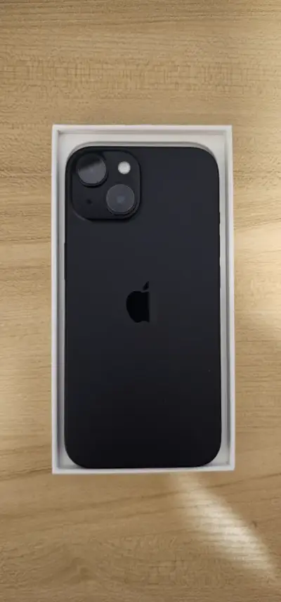 iPhone 15 Negro en Buen Estado - miniatura 2