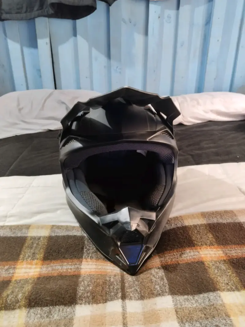 Casco de motocross negro con visera - 3