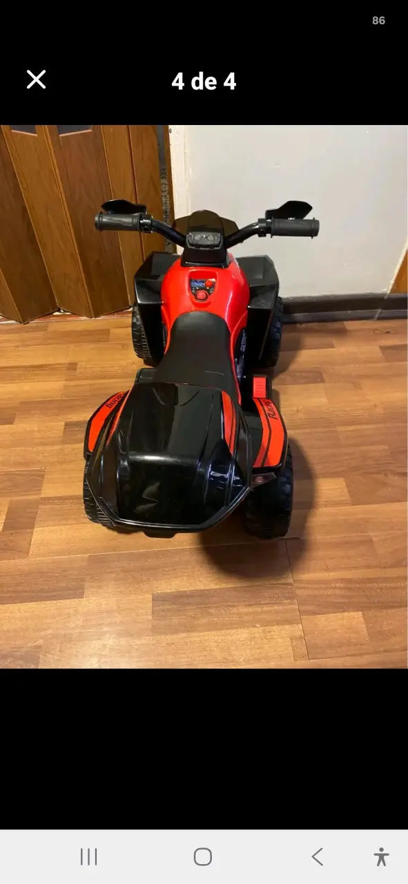 Cuatriciclo eléctrico rojo para niños Bebesit - 4