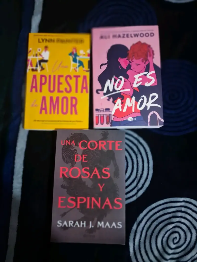 Colección de libros de Megan Maxwell y Sarah J. Maas - 4