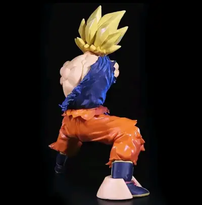Figura de acción Goku Super Saiyan 16cm - miniatura 3