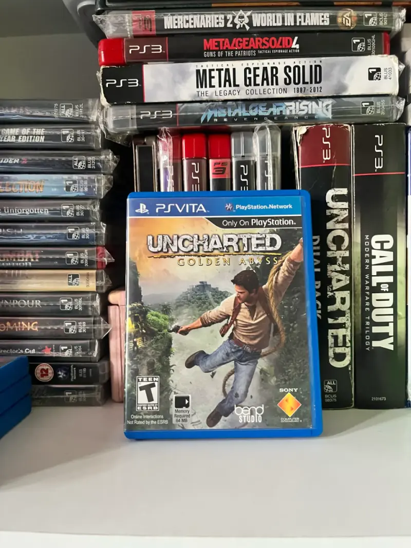 Juego PS Vita Uncharted: Golden Abyss - 1
