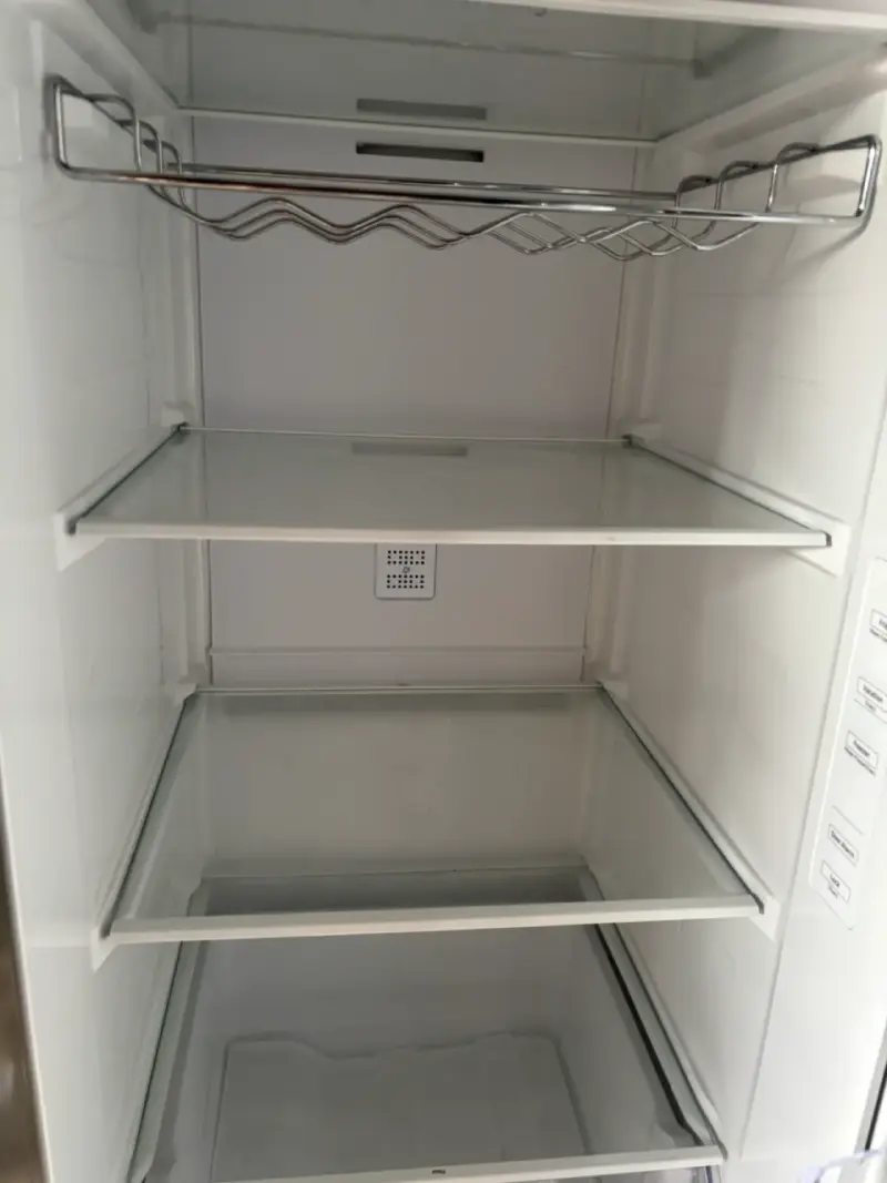 Refrigerador Samsung de acero inoxidable - 3
