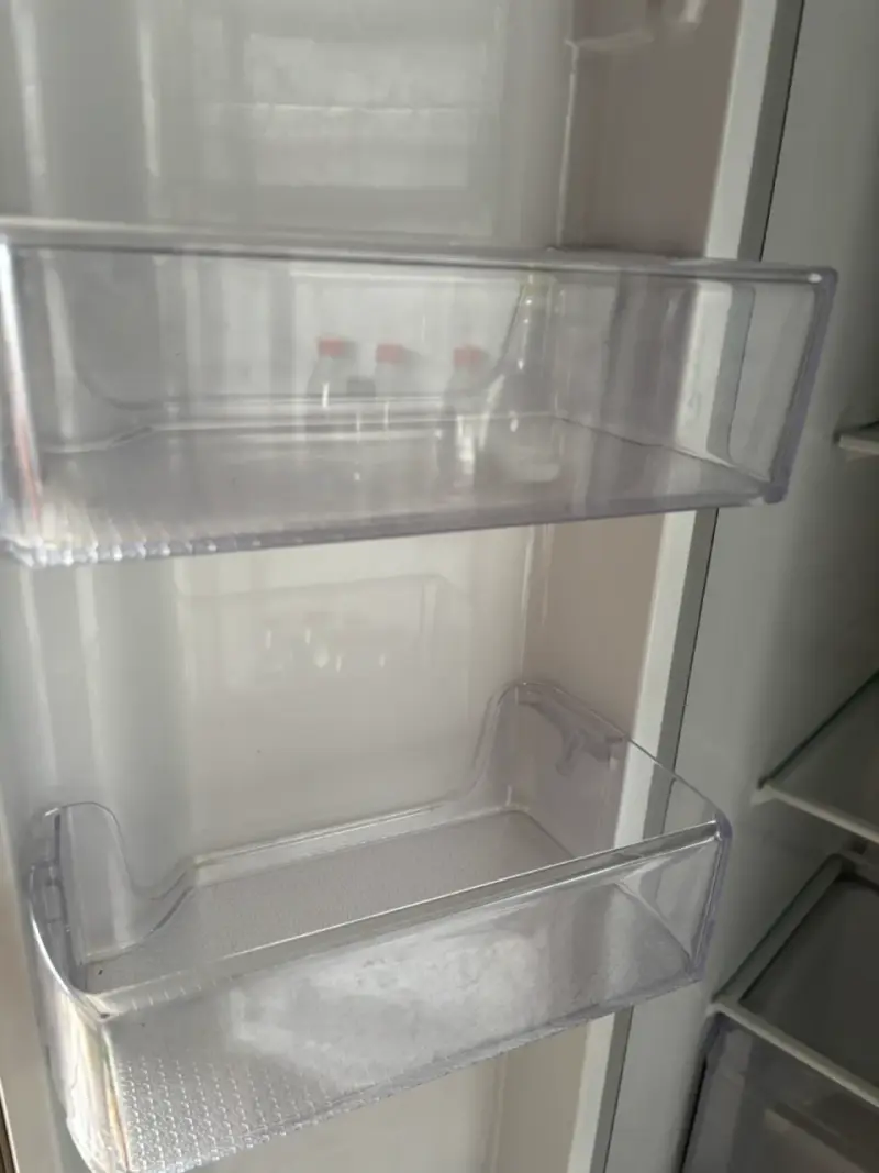 Refrigerador Samsung de acero inoxidable - 4