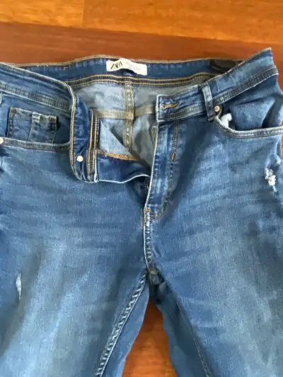 Jeans Zara azul para hombre talla 34 (42/44) - miniatura 2