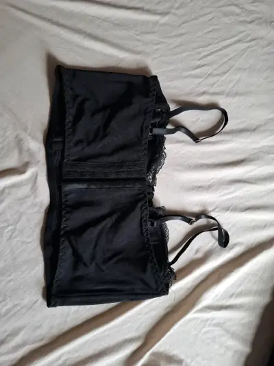 Top de encaje negro para mujer - miniatura 2